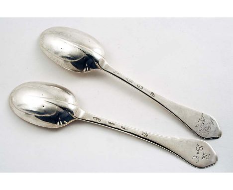 A QUEEN ANNE DOGNOSE SPOON with a plain moulded rattail & the scratched initials "R" over "B&C", maker's mark partially uncle