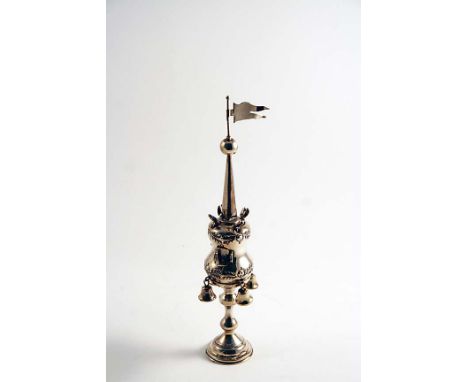 AN EARLY 20TH CENTURY SPICE TOWER with a flag finial and four bells dependant, maker's mark "MR", London 1926;  11.1"  (28.2 