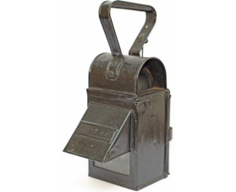 Great Western Railway Wartime Gantry Lamp. Similar in appearance to a General Purpose Handlamp with curved top and fixed hand