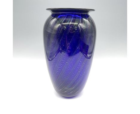 Exquisite cobalt blue and polychrome spiral vase boasting a captivating iridescent finish. Eickholt 1991 signed on bottom. Di