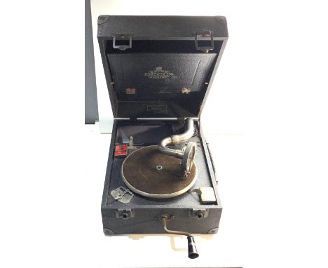 Vintage Decca junior salon Gramophone winds and spins 