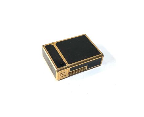 Vintage dupont lighter 