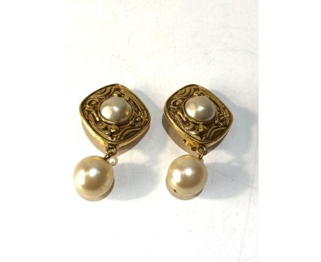 Vintage large Chanel pearl drop earrings 