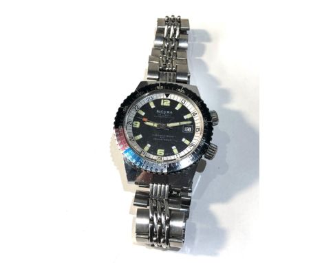 Vintage Sicura 23 jewel super waterproof 400 gents Diver watch the watch does tick but no warranty is given age related marks