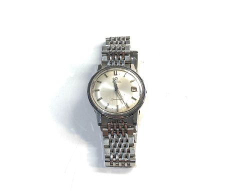 Vintage Gents Omega automatic seamaster wristwatch missing winder watch is ticking but no warranty given 