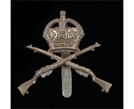 World War One School of Musketry cap badge, slider to reverse, K&K 1050