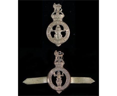 Cap badge to the Queens Own Royal Glasgow Yeomanry, two blades to the reverse,together with another example with two loops to