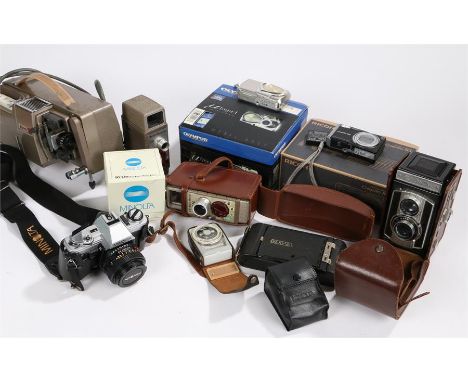 Collection of cameras, to include a Weltaflex, Bell & Howell Cine camera, Kodak, Magnon projector, etc, (qty)