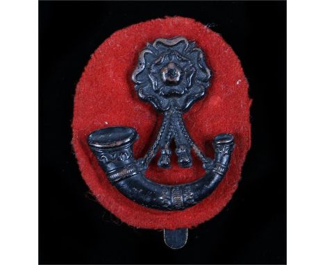 WW1 O\R's cap badge to the 6th (Rifle) Battalion, The Kings (Liverpool Regiment) slider to the reverse, K&K 1702