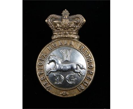 Victorian 5th Dragoon Guards O/R's cap badge, two loops to reverse, K&K 743
