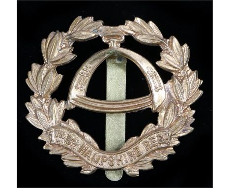 O\R's cap badge to the 7th Battalion the Hampshire Regiment, slider to the reverse, K&K 1732