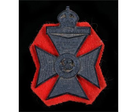 World War Two plastic economy cap badge to the Kings Royal Rifle Corps, in black, two blades to reverse, K&K 2251