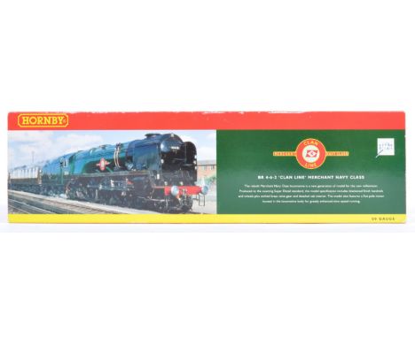 A Hornby made 00 gauge model railway trainset locomotive engine No. R2169 - British Railways 4-6-2 Merchant Navy Class ' Clan