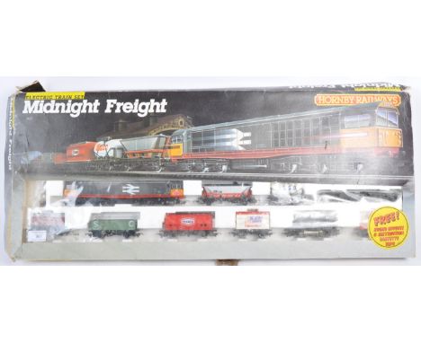 An original vintage Hornby Railways 00 gauge model railway electric locomotive engine train set R674 ' Midnight Freight . Set