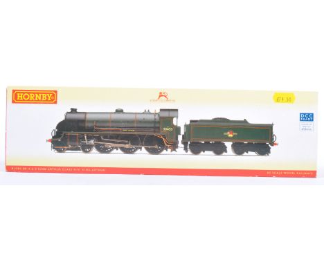 A Hornby made 00 gauge model railway trainset locomotive engine No. R2583 - British Railway 4-6-0 Class N15 ' King Arthur ' N