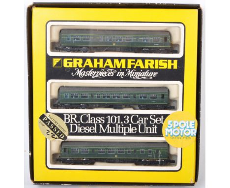An original vintage Graham Farish made N Gauge model railway train set locomotive pack 8143 3 Car 57ft Diesel Motor Unit Clas