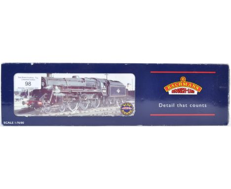 A Bachmann made Branch Line 00 gauge model railway trainset locomotive No. 32-500 Standard Class 5MT Late Crest with Tender. 