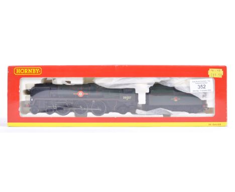 An original Hornby Super Detail made 00 gauge model railway train set locomotive engine R2268 BR 4-6-2 Merchant Navy Class 35