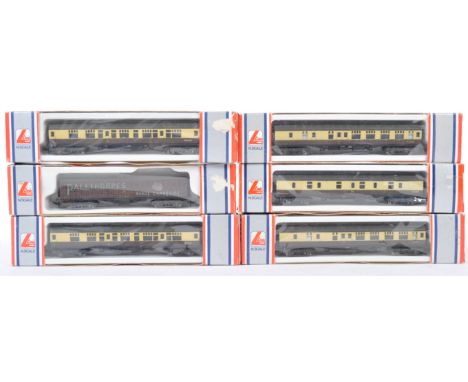 A rake of 6x original vintage Lima Models N gauge model railway train set locomotive carriages / coaches comprising: 2x 32036