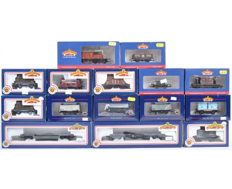 A collection of x15 Bachmann Branch Line made model railway trainset locomotive wagons / rolling stock. The collection to inc