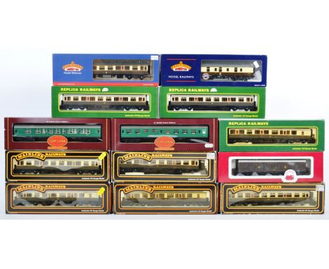 A large collection of approximately x13 00 gauge model railway trainset locomotive carriage / coaches. Makers to include Main