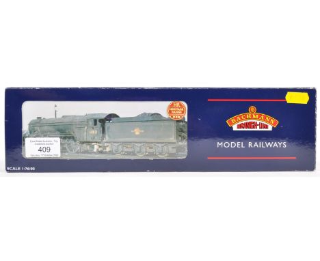 A Bachmann made Branch Line 00 gauge model railway trainset locomotive No. 31-550A Class A. Green arrow LNER Doncaster. Conte