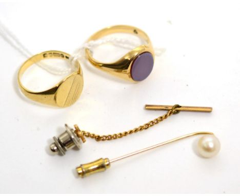 Two 9ct gold rings, a Masonic tie/scarf pin and a 9ct pearl stock pin Two rings - 9.01g gross, finger size V and T1/2. Tie/sc