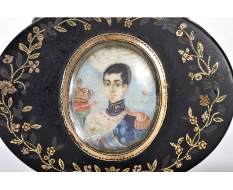 Snuff box with miniature of King D. Miguel I of Portugal, gold and metal damask tortoiseshell case, gold clasp, interior with