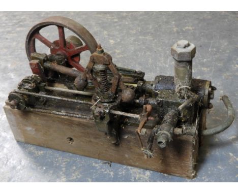 STATIC STEAM ENGINE 7' LONG   
