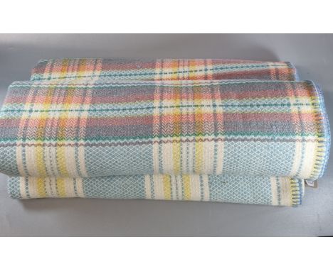 Vintage multi-coloured Welsh woolen blanket with Derw Product made in Wales label. 223x200cm approx. (B.P. 21% + VAT) No obvi