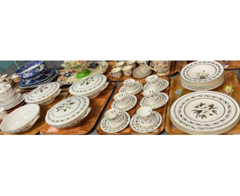 Royal Worcester bone china 'Bernina' pattern dinner and tea service comprising: single 9.5 inch plate, four 10.5 inch plates,
