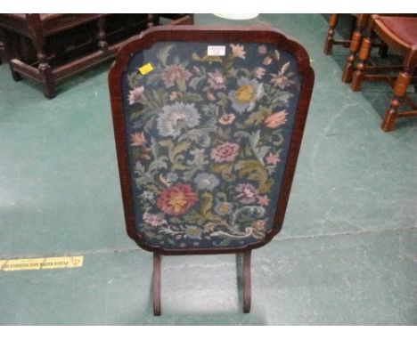 Floral patterned fire screen