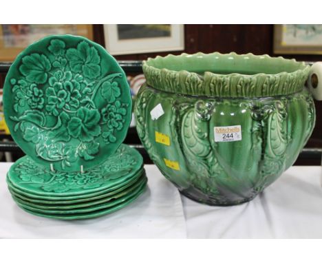Majolica planter and seven Majolica Strawberry plates 