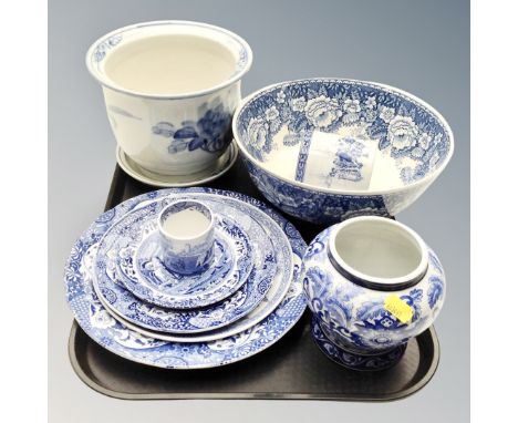 A tray containing assorted blue and white ceramics including Masons bowl, Spode tea and dinnerware, glazed Chinese style plan