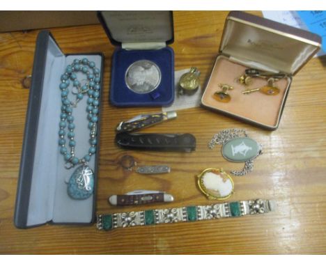 Costume jewellery, penknives and collectibles to include a WW1 lighter, a silver Royal Wedding edition coin, a stirling silve