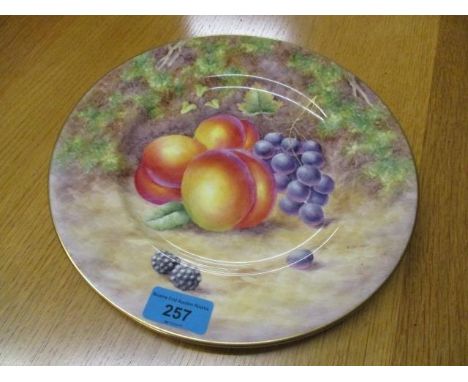 A Royal Worcester plate painted by Milwyn Holloway, signed, 10 1/2" 