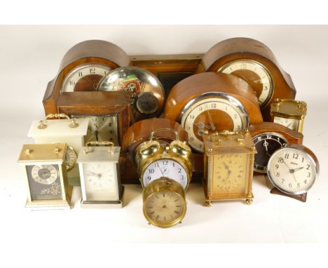 A collection of early 20th century and later mantel clocks, anniversary and carriage clocks, having manual wind and quartz mo