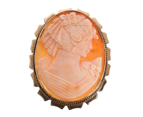 Vintage shell cameo oval brooch in a 9ct mount, depicting a portrait profile of a lady, 11.5gm, 51mm x 40mm   