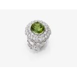 Ring mit Peridot und Diamanten