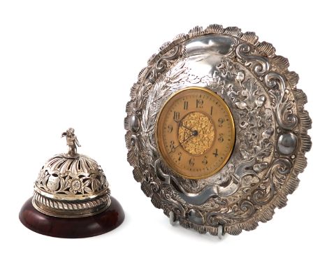 λλA Victorian silver table bell, by George Unite, Birmingham 1891, domed circular form, pierced and embossed foliate decorati