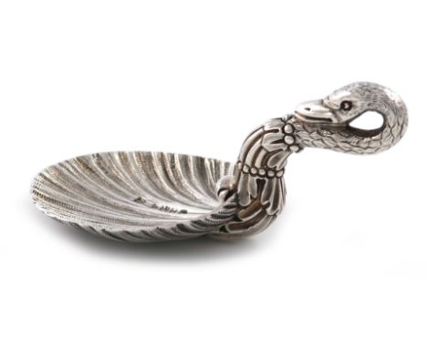 A Victorian silver caddy spoon, by Prattinton and Currie, London 1846, shell shaped bowl, the handle modelled as a swan head,