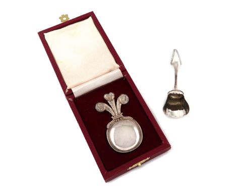 A commemorative silver caddy spoon, by David Shaw Silverware Ltd, London 1981, oblong bowl, the handle formed with Prince of 