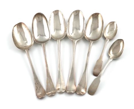 A mixed lot of silver flatware, comprising: a pair of Cape silver Fiddle pattern teaspoons, by Daniel Beets, circa 1820's, pl