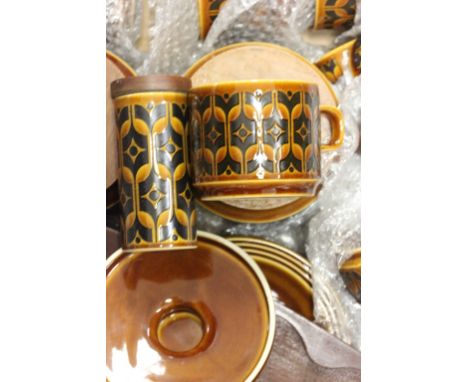 Vintage Hornsea "Brown Heirloom" (134 pcs) including: Coffee Pot and Lid, Cups, Saucers, Tea plates, Breakfast Plates, Dinner