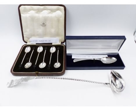 A CASED SET OF SIX COFFEE BEAN SPOONS, DATED 1922 SHEFFIELD, MAKERS MARK MAPPIN &amp; WEBB, TOGETHER WITH A VICTORIAN SILVER 