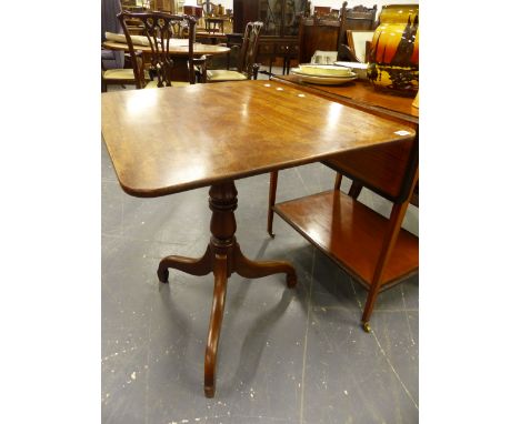 A REGENCY MAHOGANY TILT TOP TRIPOD TABLE ON SHAPED LEGS.   W.71 x H.73cms.