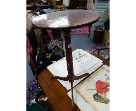 AN EARLY 19th.C.COUNTRY BURR YEW WOOD TRIPOD TABLE / CANDLESTAND. DIA.37cms.