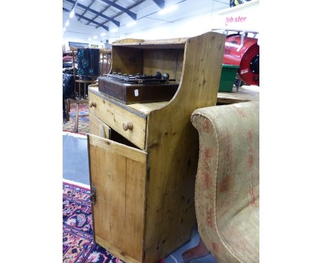 AN EARLY 19th.C.PINE SIDE CABINET WITH RAISED SHELF. W.62 x H.107cms.