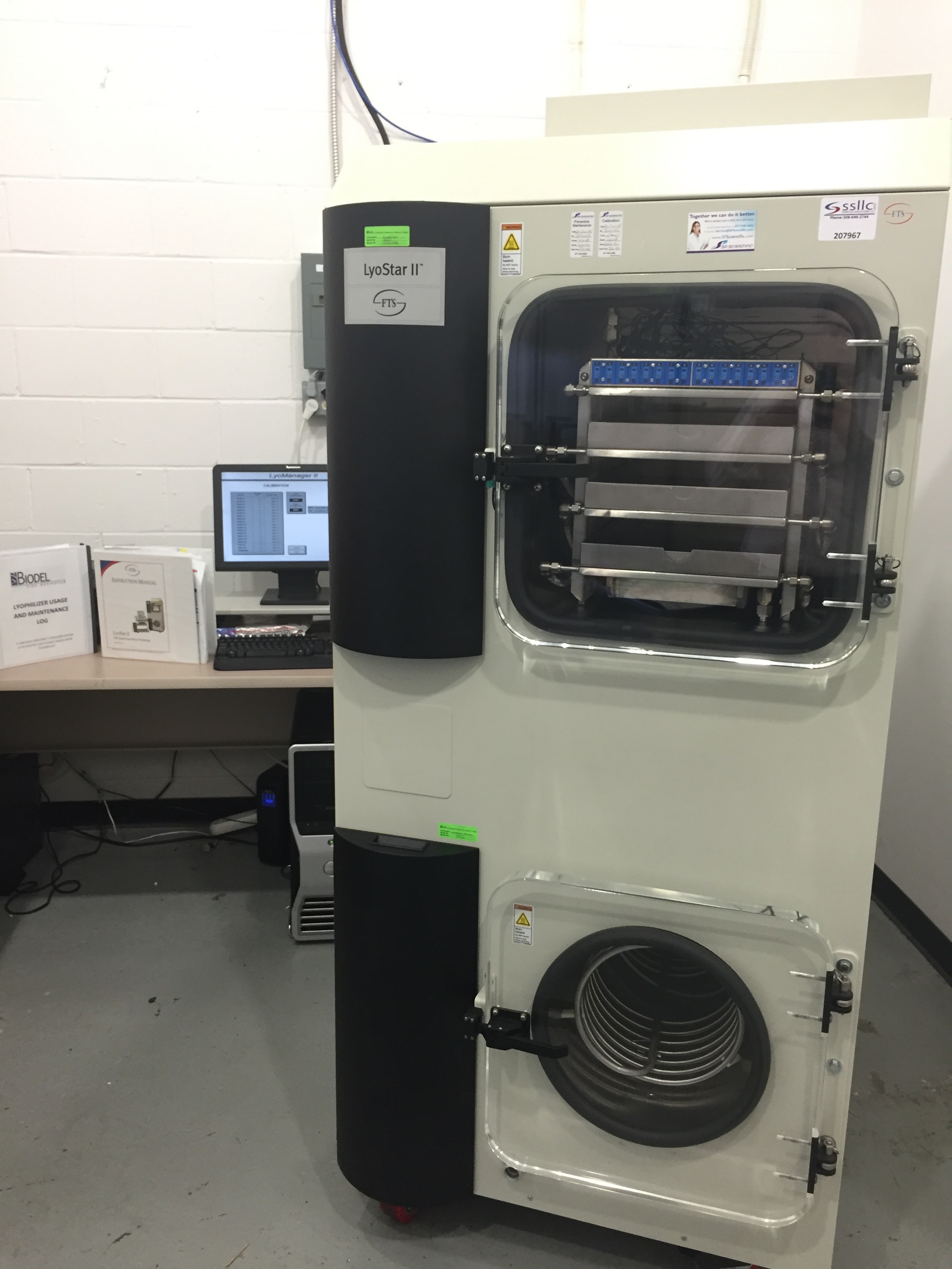 FTS LyoStar II Lyophilizer with Stoppering Model LYOACC3POS, S/N