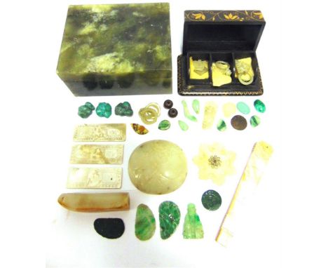 ASSORTED CHINESE &amp; OTHER COLLECTABLES comprising four carved jade panels or pendants, the largest 3.5cm long; a russet ja